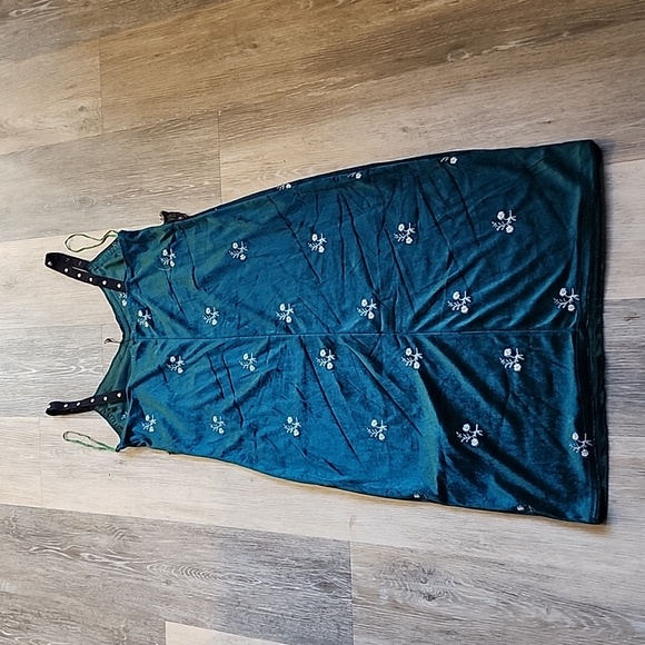 ZARA VELVET AUTUMN/WINTER DRESS - Picture 7 of 12